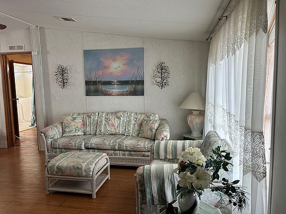 3rd image of 39413 Keiths Cir