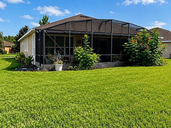 3rd image of 766 CARMEL LANE