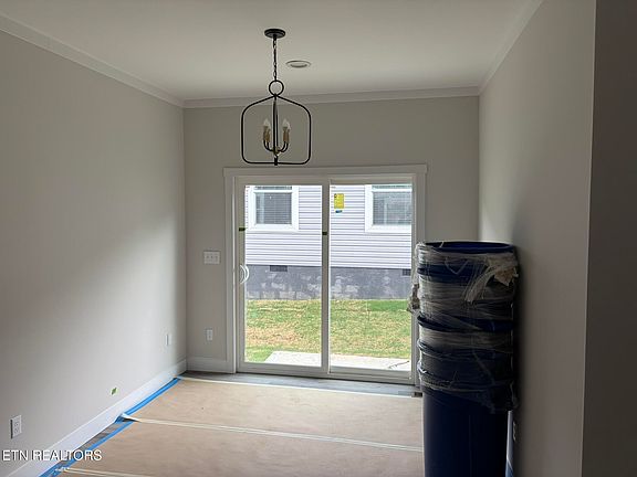 5th image of 3911 Crimson Clover Ln