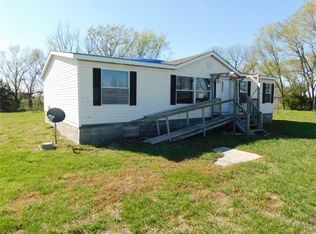 374 W 560th Ave, Pittsburg, KS 66762