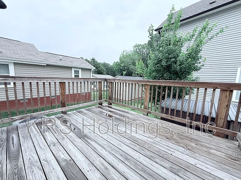 1420 Maplewood Dr #C — Photo 14