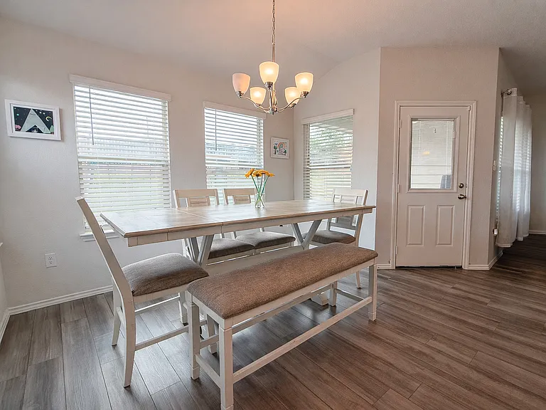 2403 Corradino St — Photo 12