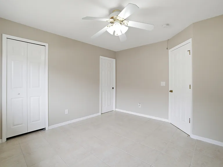 1712 SW Santa Barbara Pl #1712 — Photo 10