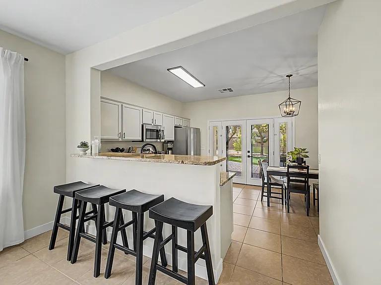 22288 S 214th St — Photo 3