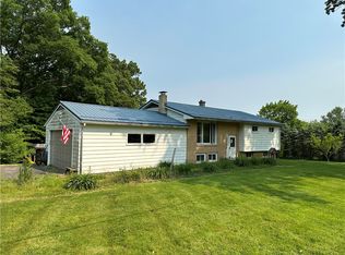 10556 Hollis Rd, Meadville, PA 16335