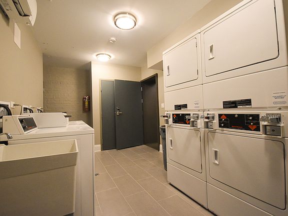 5th image of 1331 W Loyola Ave #738
