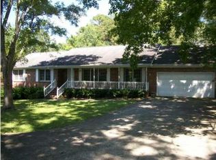 214 Crittenden Ave, Chickamauga, GA 30707