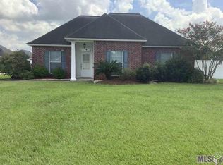 222 Key Biscayne Dr, Port Allen, LA 70767
