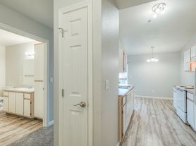 StoneBriar Apartments