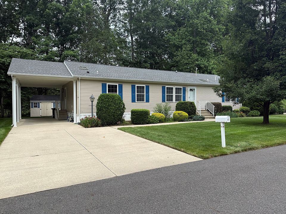1st image of 15 Cranberry Dr #240