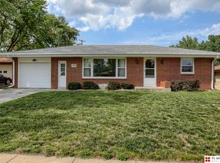 1510 Fairfield St, Lincoln, NE 68521