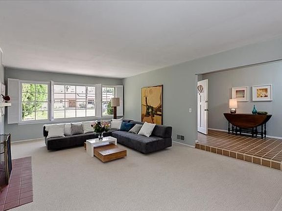 4th image of 1737 Las Palmitas St