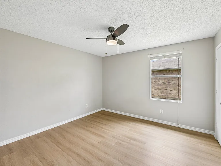 1612 Fieldstone Dr — Photo 14
