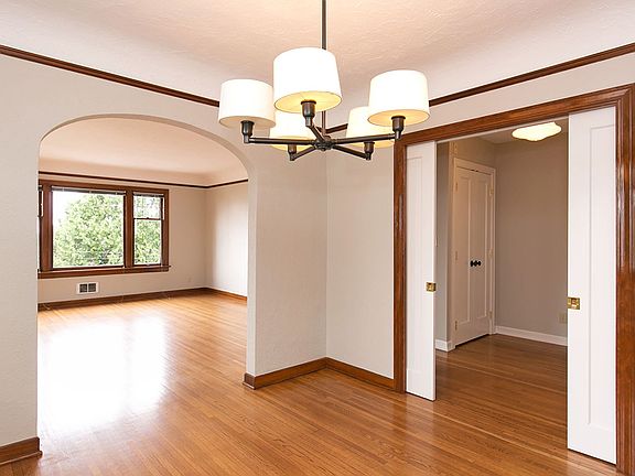 3rd image of 1404 10th Ave W APT 401