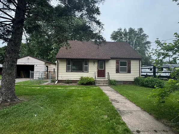511 7th Ave SE, Little Falls, MN 56345