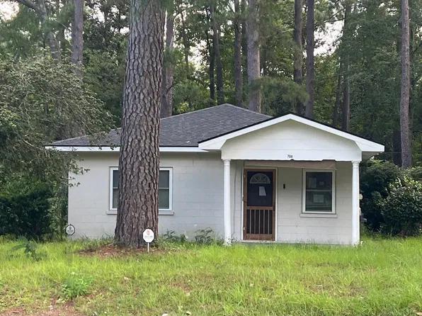 706 Lexington Ave, Rincon, GA 31326