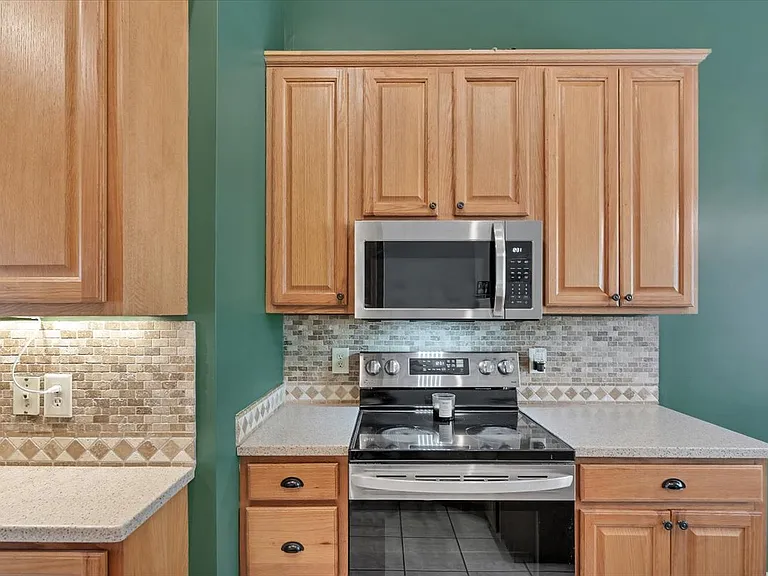 329 Green Links Dr — Photo 43