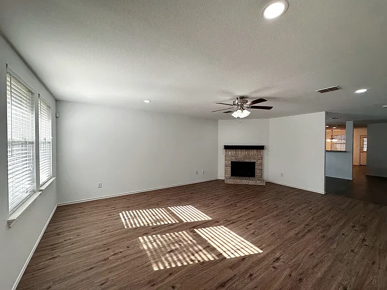12943 Vassar Dr — Photo 4