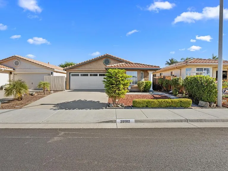 28082 Bavaria Dr — Photo 1