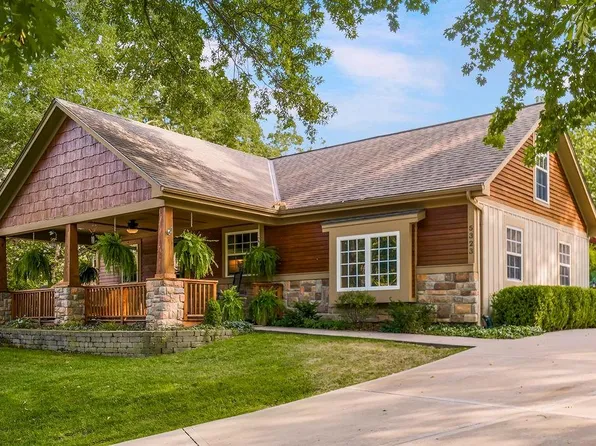 5323 NW Wagon Trl, Houston Lake, MO 64151