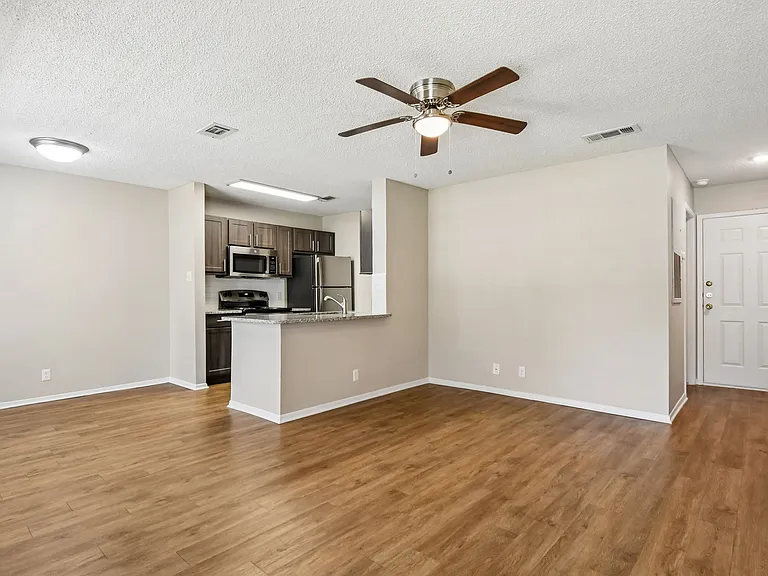 Chappell Hill Apartments — Photo 52