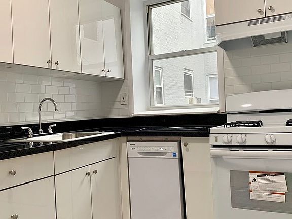 2nd image of 1231 31st Ave APT 3B
