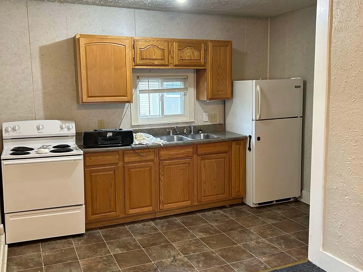 2 bed, $550 — Photo 4