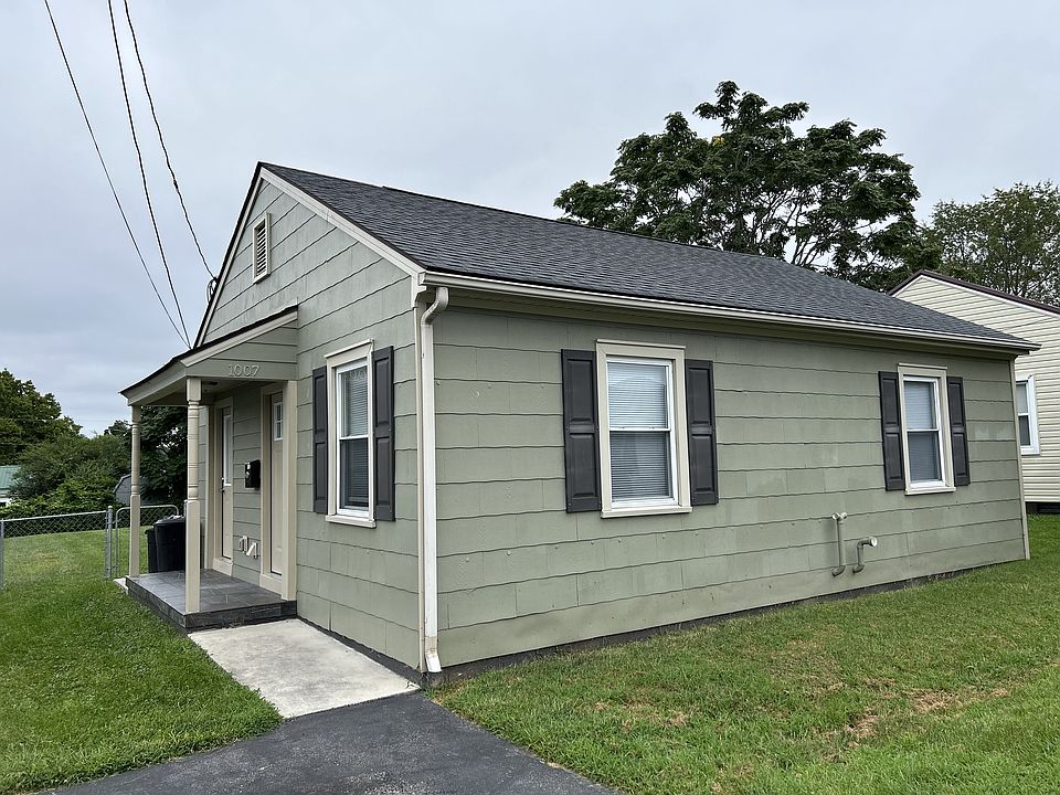 1007 Carson Front