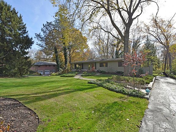 2nd image of 6267 Lilbur Ln