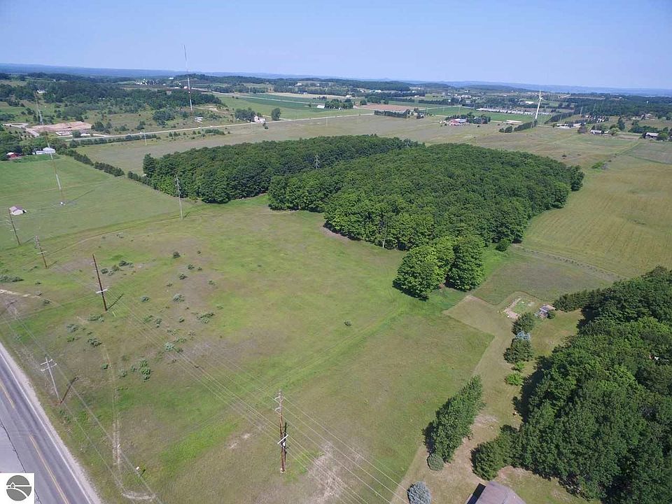 This 24 acreas is just minutes to Munson Hospital and Downtown TC