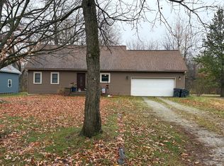 8261 Morehouse Rd, Erie, PA 16509