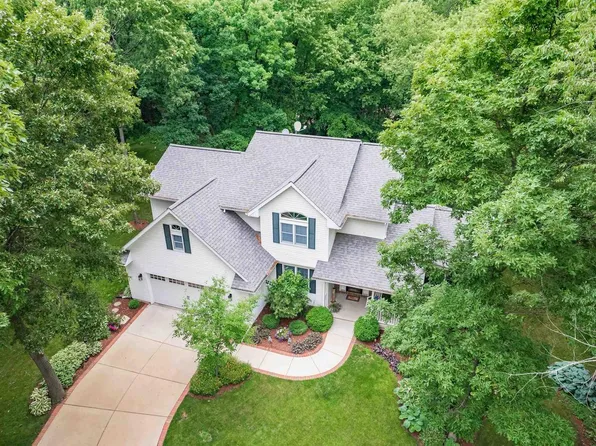 1988 Timber Lake Road, Fitchburg, WI 53575