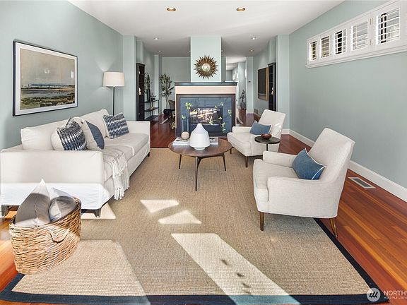 3rd image of 2358 Fairview Avenue E