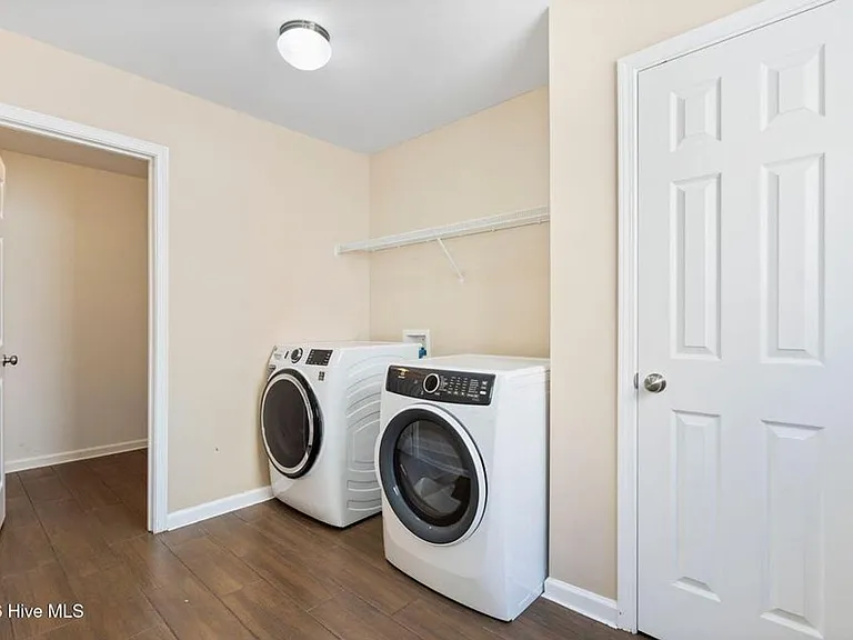 3912 Willowick Park Dr — Photo 31