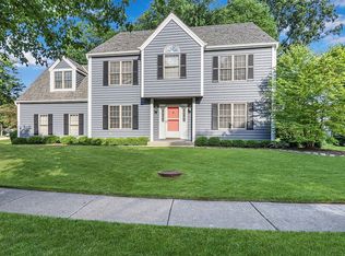 4763 Kings Way N, Gurnee, IL 60031