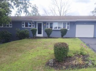 331 Stein Dr, Endicott, NY 13760