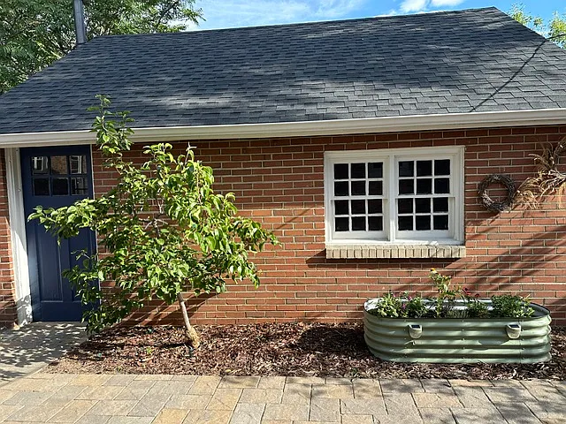 3 bed, 1690 sqft, $3,400 — Photo 4