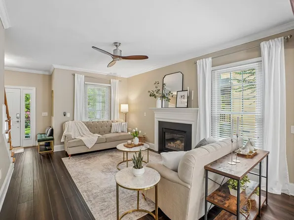 225 Brookberry Rd, Holly Springs, NC 27540