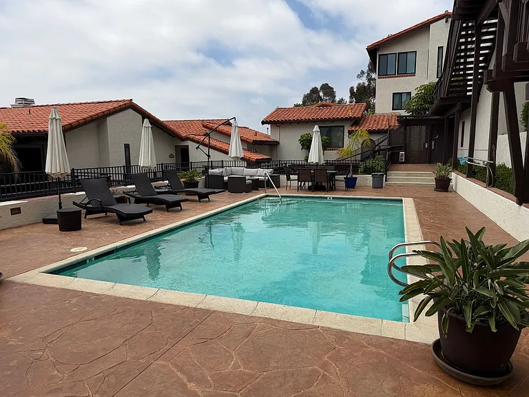 4032 Ampudia St — Photo 35