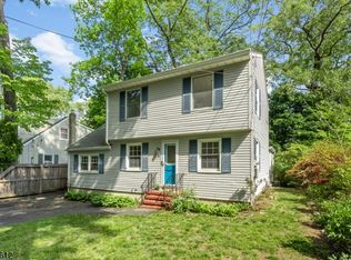 10 Iroquois Trl, Denville Twp., NJ 07834