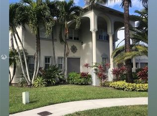 8212 SW 166th Pl, Miami, FL 33193