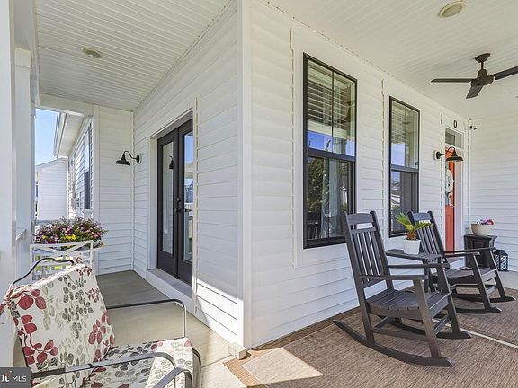 5th image of 1011 Furgeson Ln