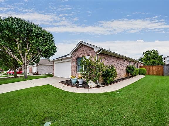 2nd image of 1133 Boxwood Dr