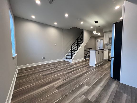 2nd image of 729 S 21st St Floor 2