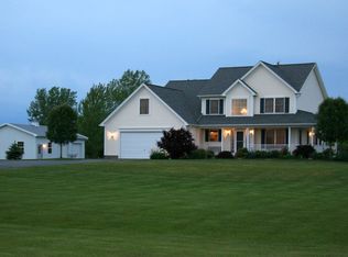 1606 Moscow Rd, Hamlin, NY 14464