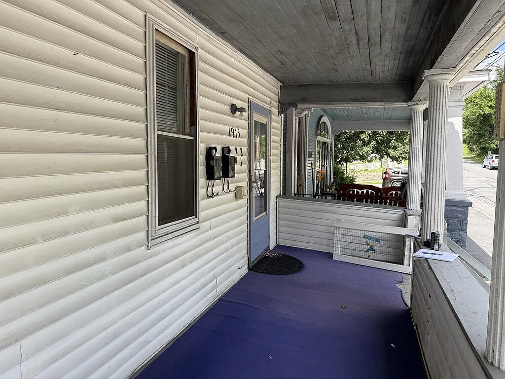 2 bed, 2.0 bath, 2150 sqft, $900 — Photo 3