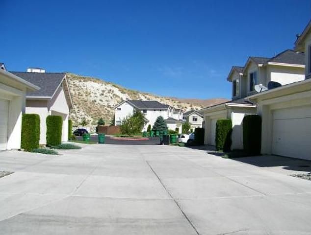 2nd image of 2120 Canyon Mesa Ct