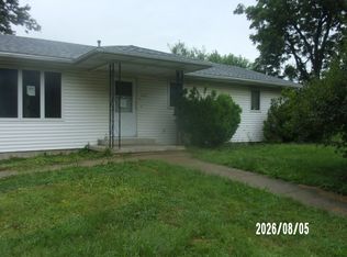 312 E Spruce St, Chatsworth, IL 60921