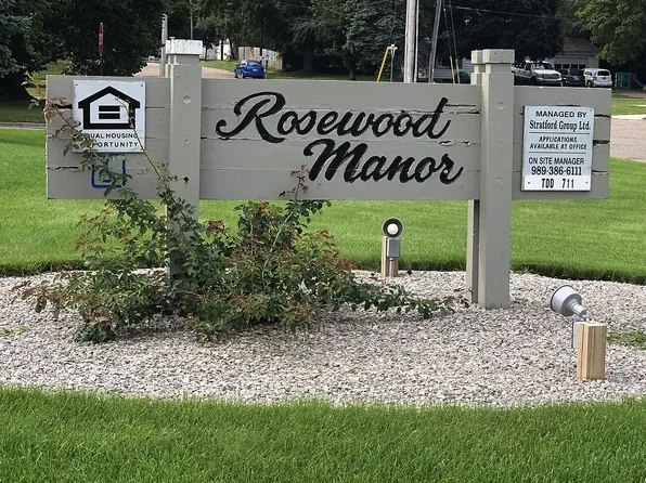 225 Mary St #225, Clare, MI 48617