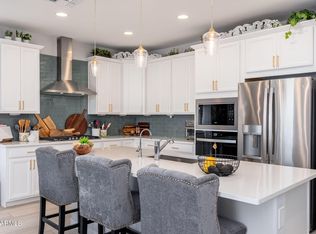 1830 W Zinc Way, San Tan Valley, AZ 85144